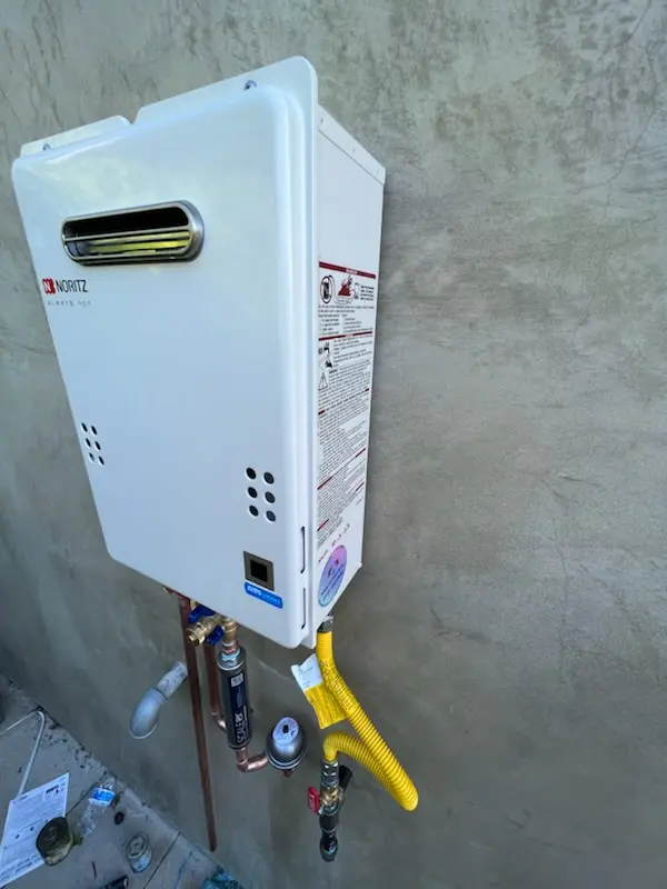 Tankless water heater installation for PiÃ±on Hills homes